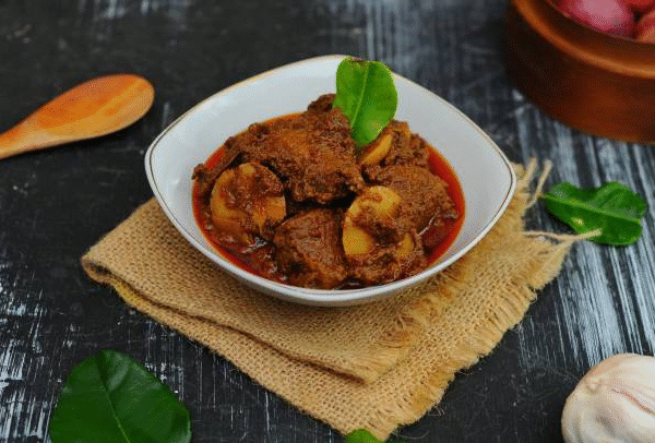 5 Penyebab Rendang Berjamur Saat Disimpan Kulkas Padahal Baru Dimasak [Fatal]