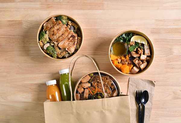 7 Ide Bekal Makan Siang Diet untuk Pekerja Kantoran yang Ampuh Usir Ngantuk