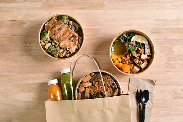 7 Ide Bekal Makan Siang Diet untuk Pekerja Kantoran yang Ampuh Usir Ngantuk