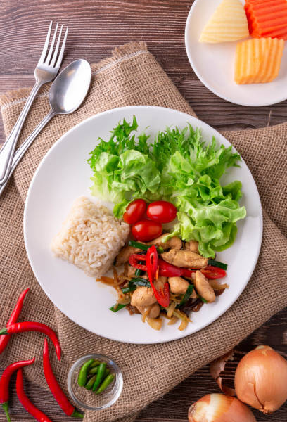 7 Rahasia Ampuh Menu Makan Malam Pengganti Nasi yang Ringan Terbukti Bikin Tidur Nyenyak